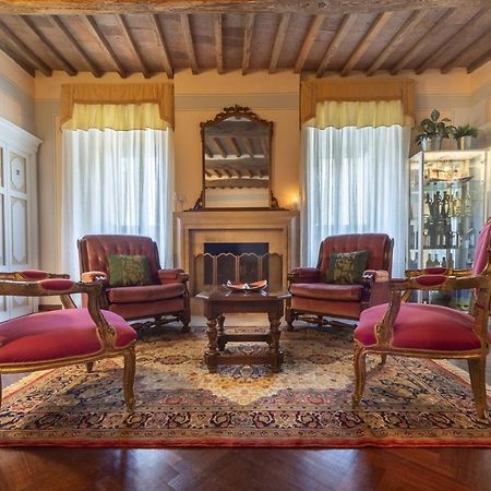 Borgo Agli Scudi Suite&Breakfast カンピーリア・マリッティマ エクステリア 写真