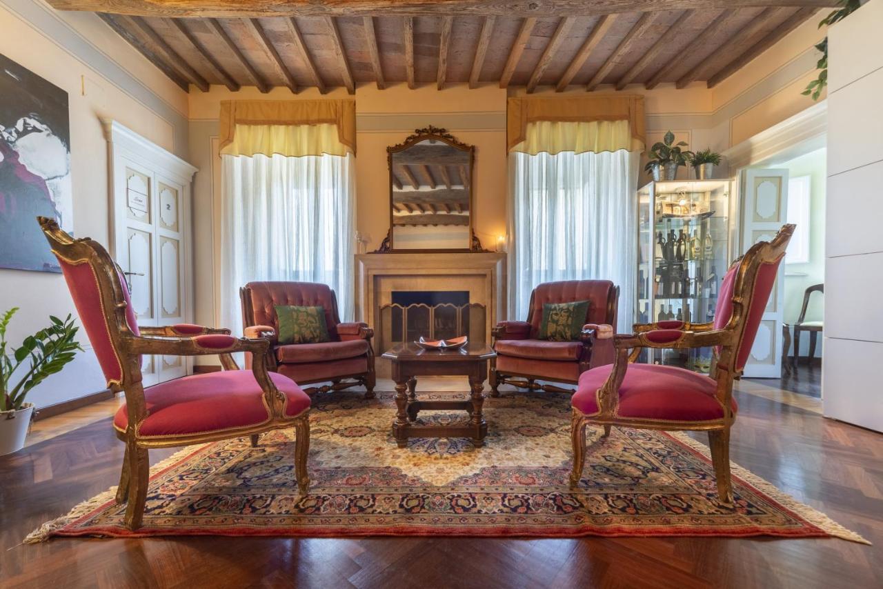 Borgo Agli Scudi Suite&Breakfast カンピーリア・マリッティマ エクステリア 写真