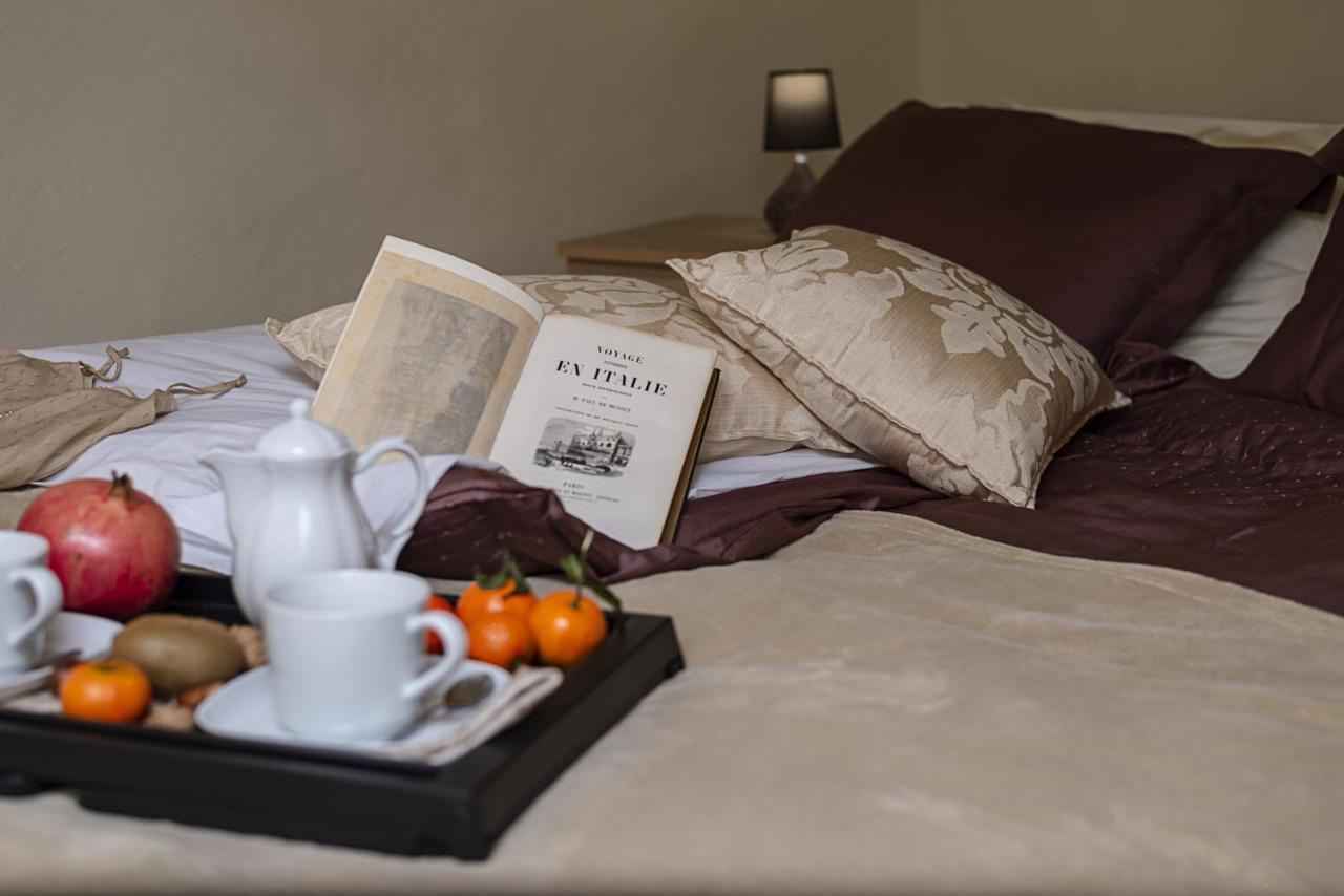 Borgo Agli Scudi Suite&Breakfast カンピーリア・マリッティマ エクステリア 写真
