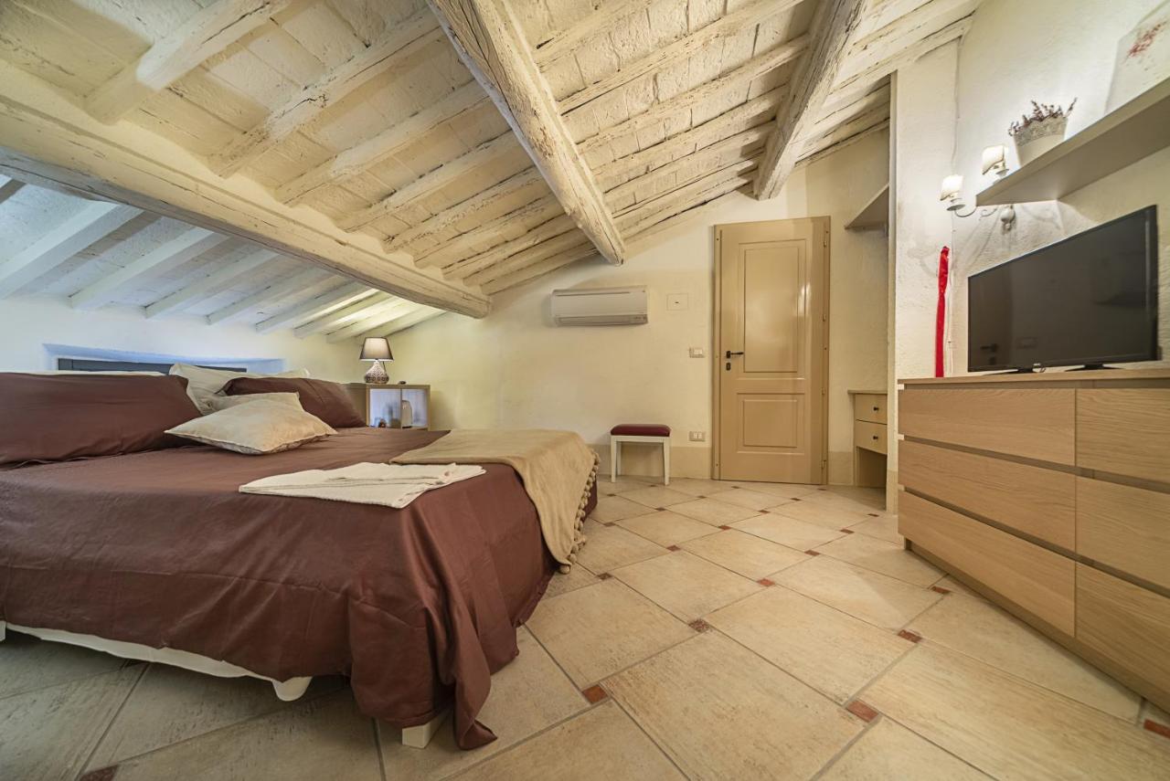 Borgo Agli Scudi Suite&Breakfast カンピーリア・マリッティマ エクステリア 写真